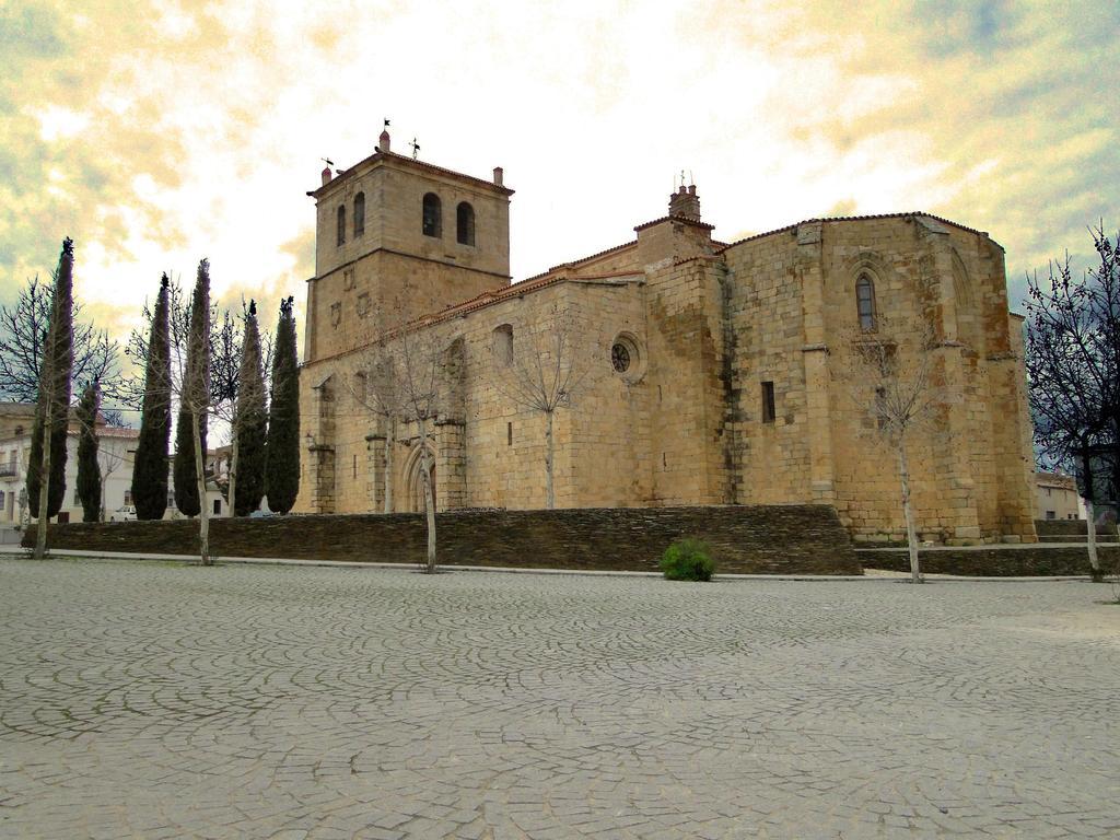 Hotel Hospederia Puente De Alconetar Garrovillas Exterior foto